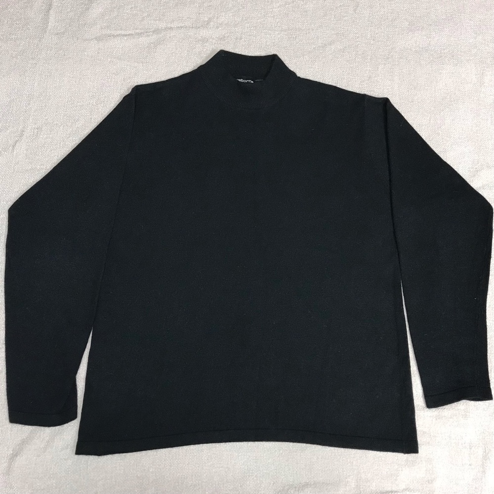Claiborne Women’s Black Silk Angora Cashmere Sweater (M)